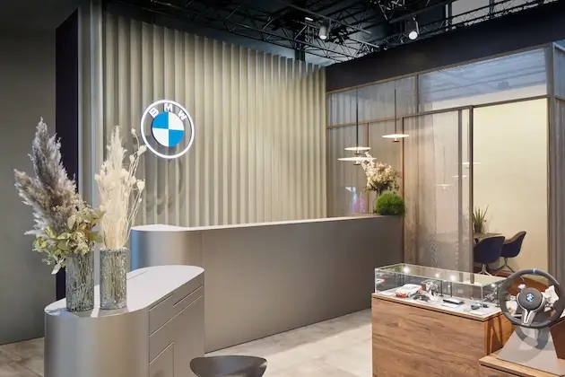 BMW Retail.Next Showroom